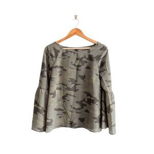 Banana Republic Women's Blouse Camo Long Bell Sleeves Top Green Size Small